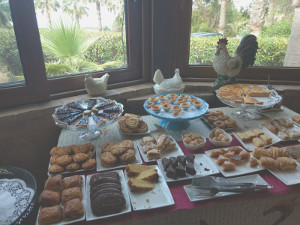 BUCHE MEER Portugal Algarve Hotel Quinta do Mar de la Luz Kuchenbuffet beim Frühstück