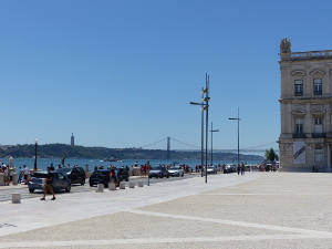 BUCHE MEER Lissabon Brücke über Rio de Tejo & Jesus Statue