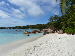 BUCHE MEER Seychellen Aussicht von oben Praslin