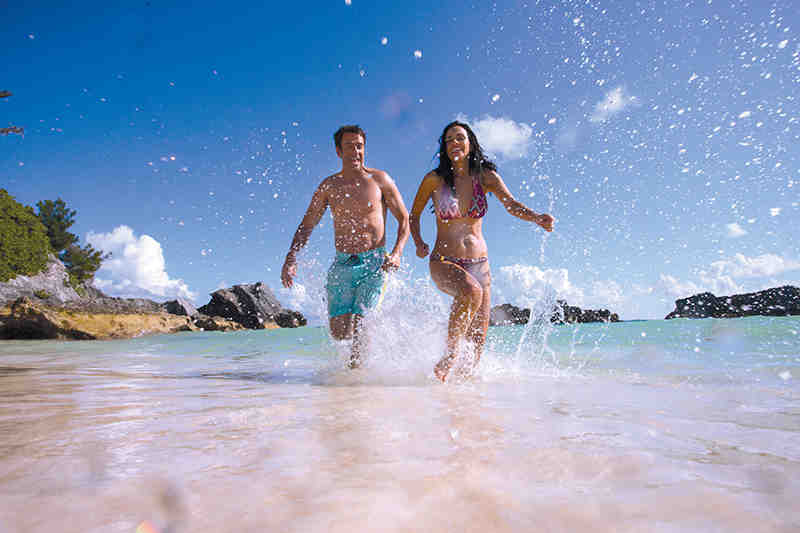 BUCHE MEER SEE Ausflug am Strand © Norwegian Cruise Line